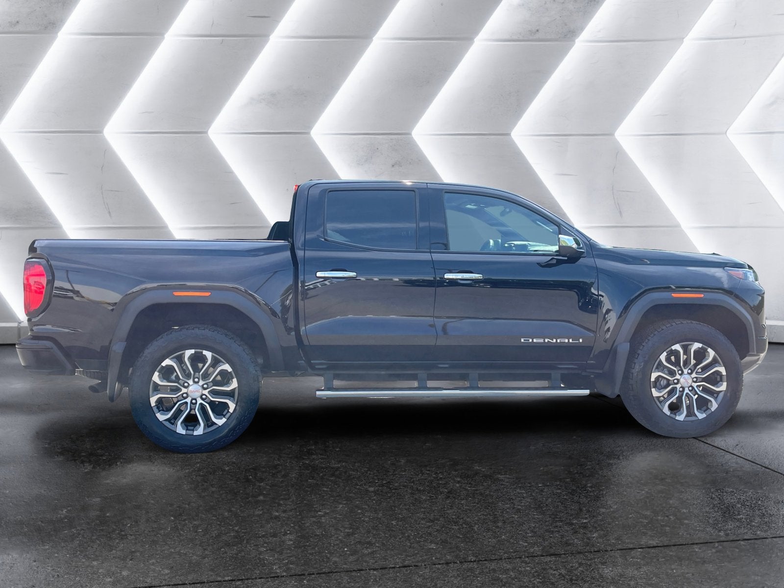 2025 GMC Canyon Denali