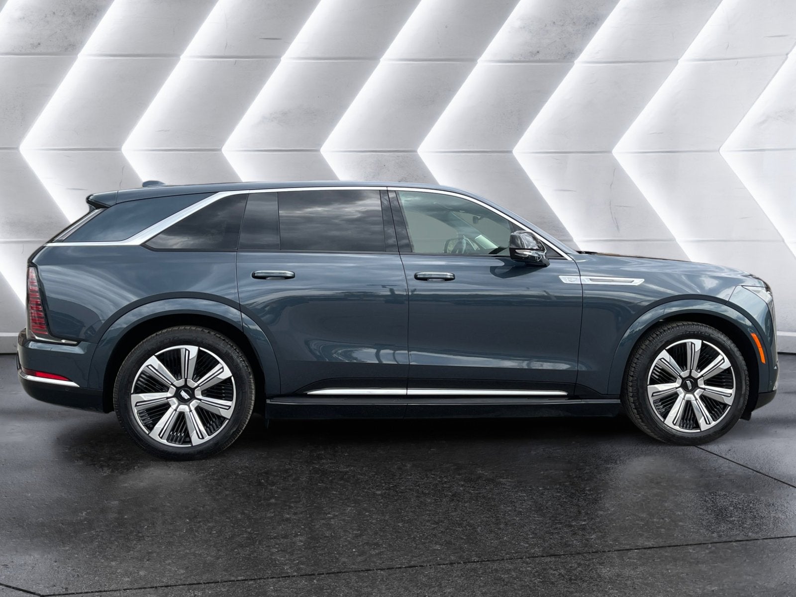 2025 Cadillac ESCALADE IQ Luxury 2