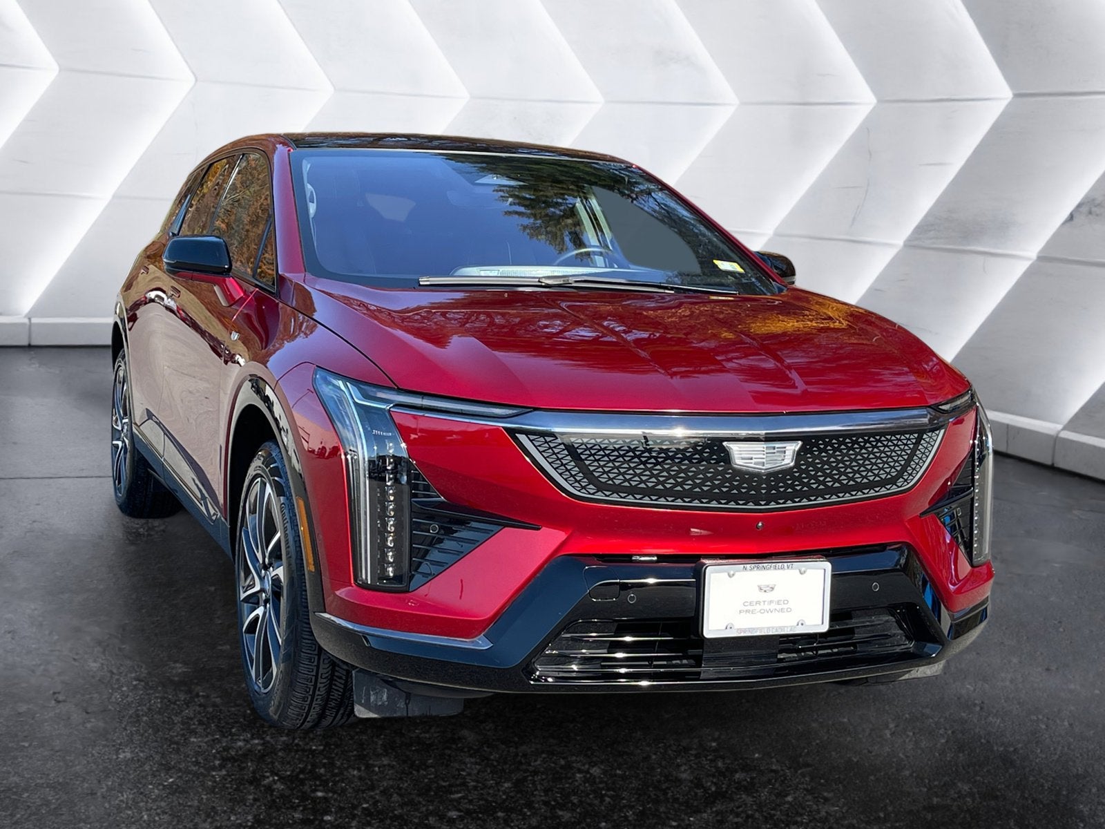 2025 Cadillac OPTIQ Sport 2
