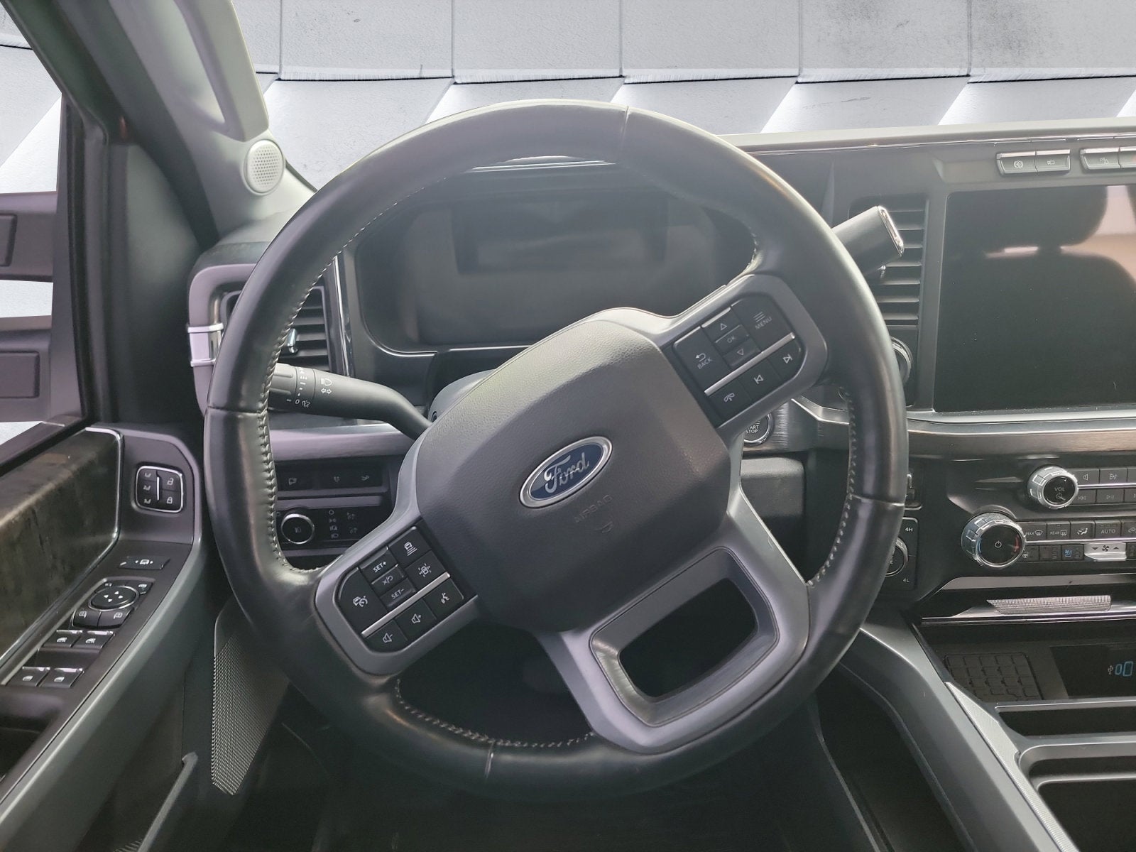 2024 Ford Super Duty F-350 SRW XL