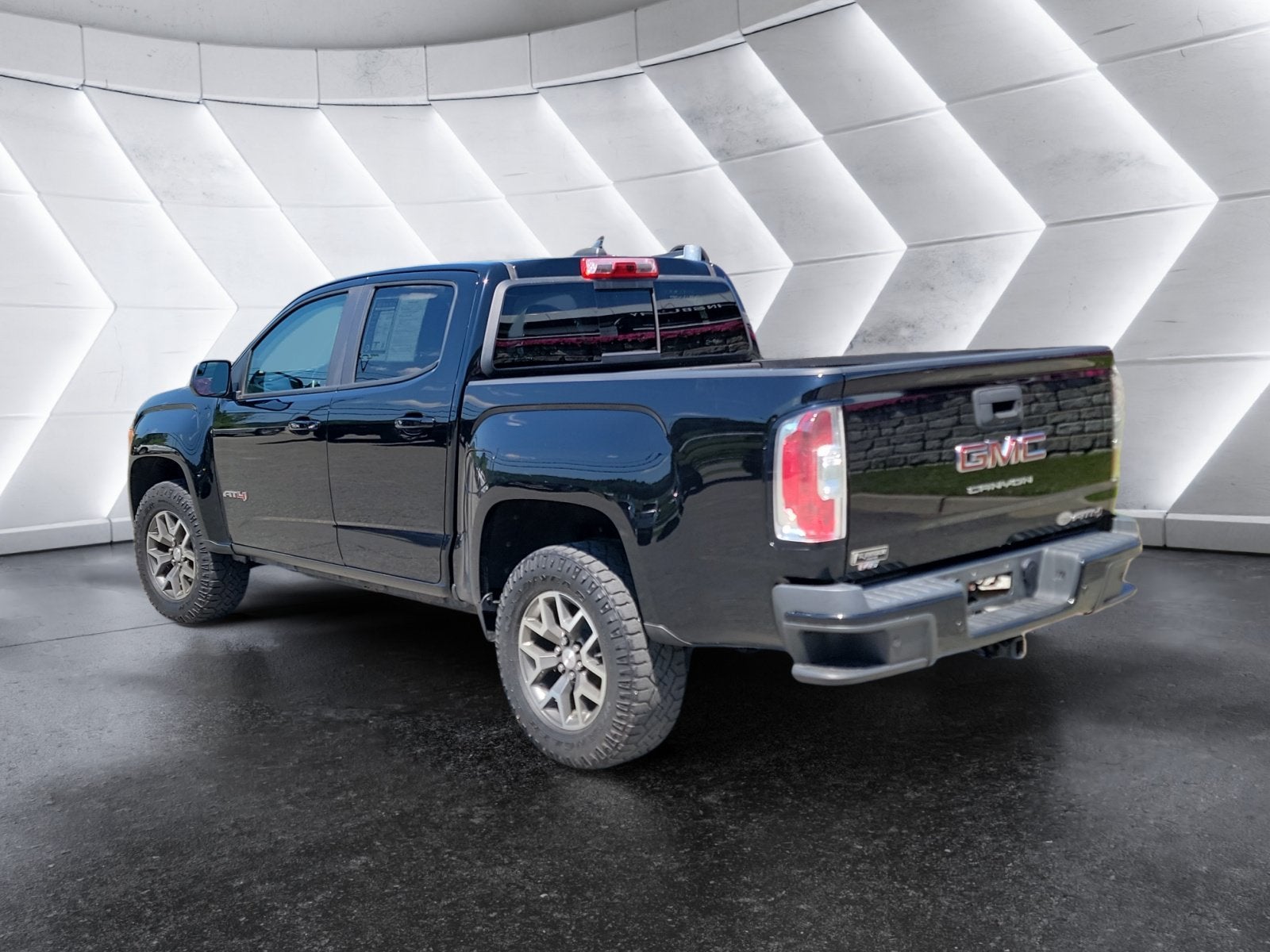 2021 GMC Canyon 4WD AT4 w/Leather