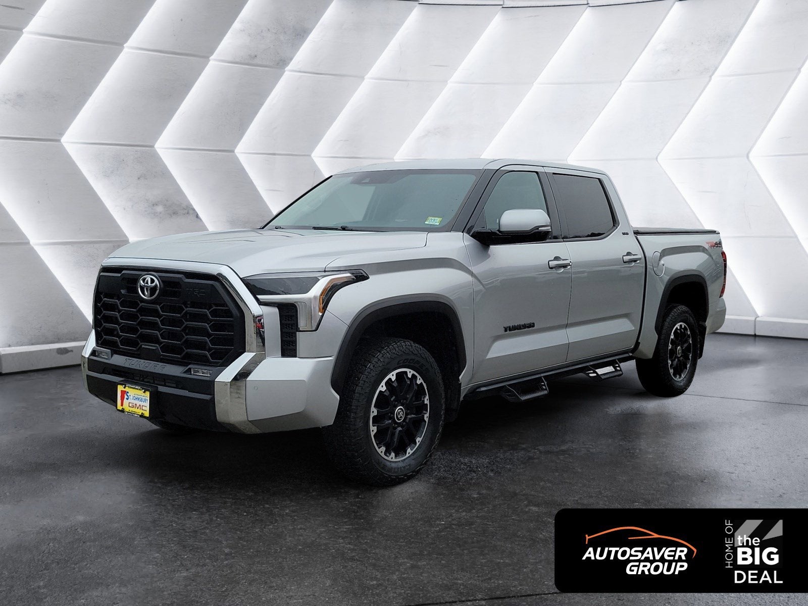 2022 Toyota Tundra 4WD SR5