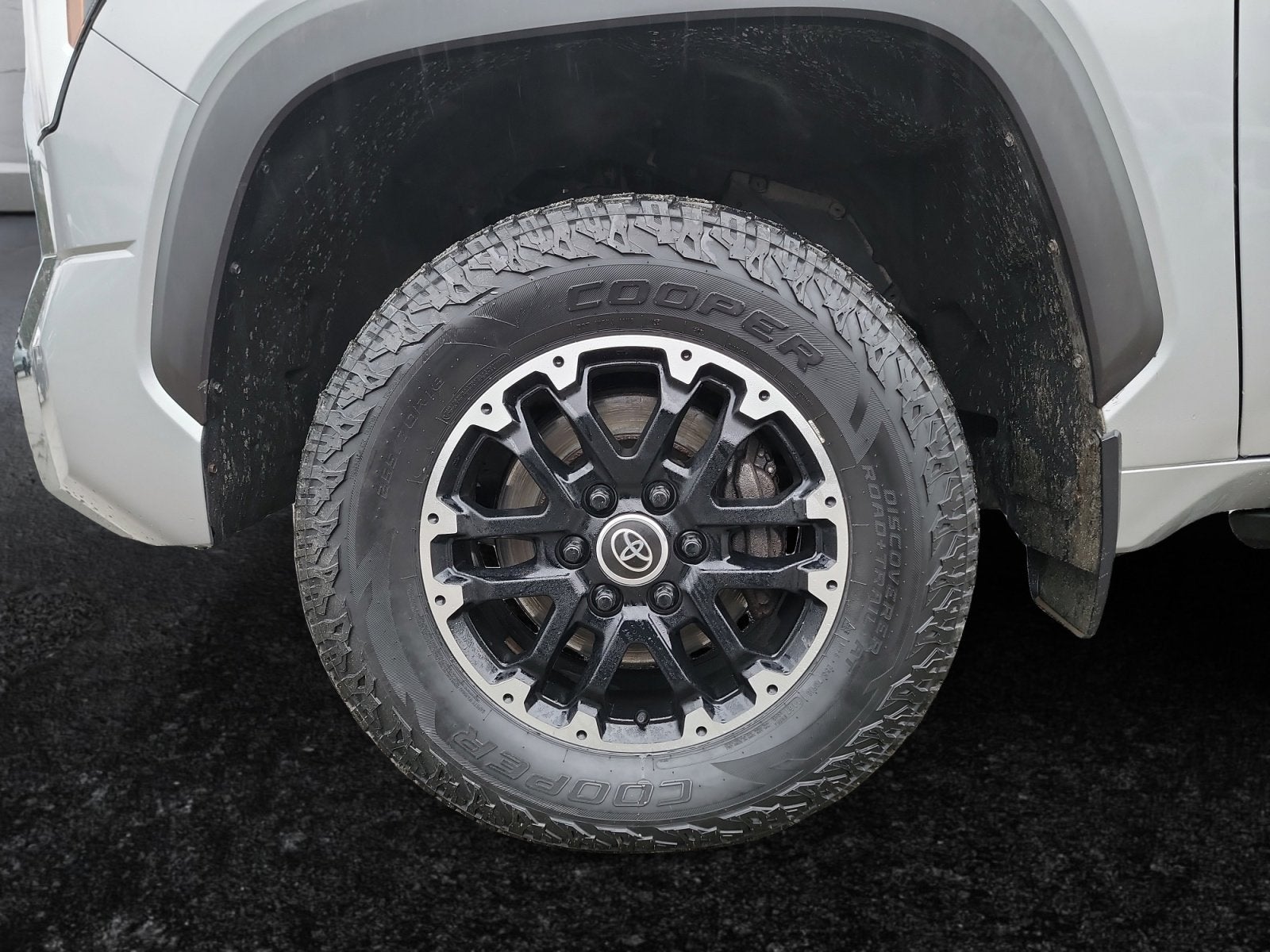 2022 Toyota Tundra 4WD SR5