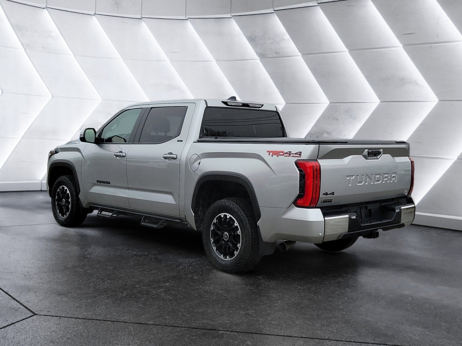 2022 Toyota Tundra 4WD SR5