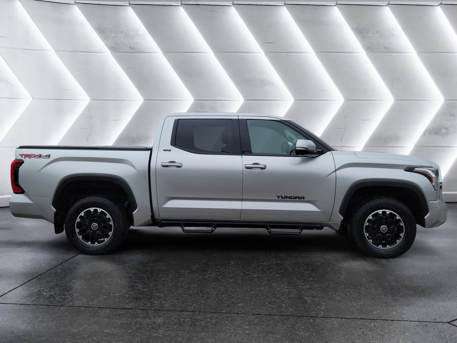 2022 Toyota Tundra 4WD SR5