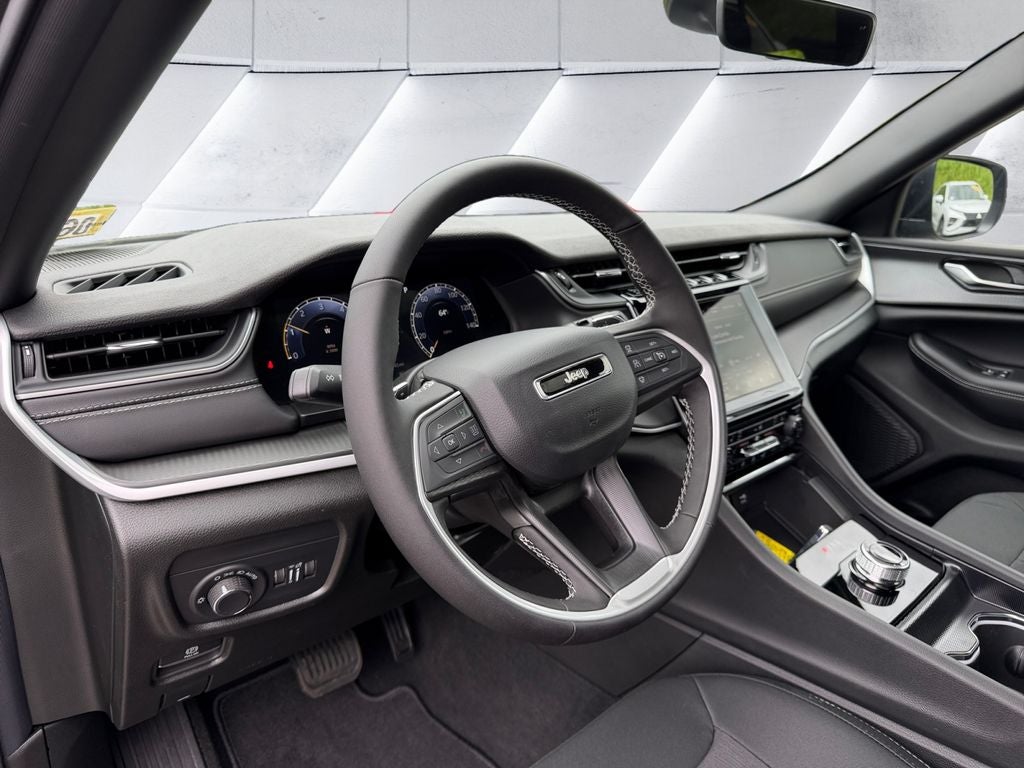 2026 Jeep Grand Cherokee Laredo X