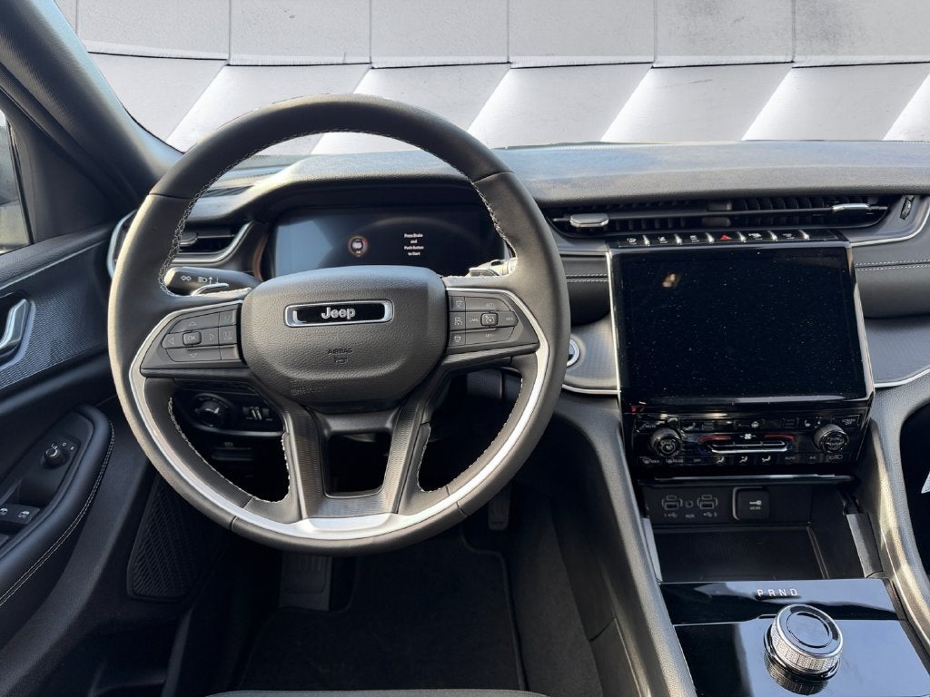 2027 Jeep Grand Cherokee Laredo X