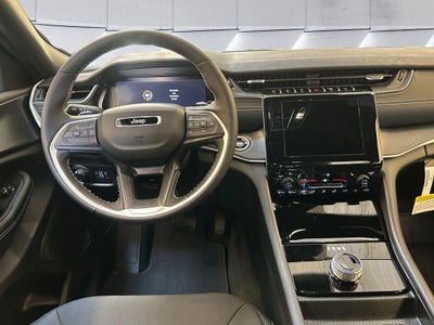 2025 Jeep Grand Cherokee Laredo X