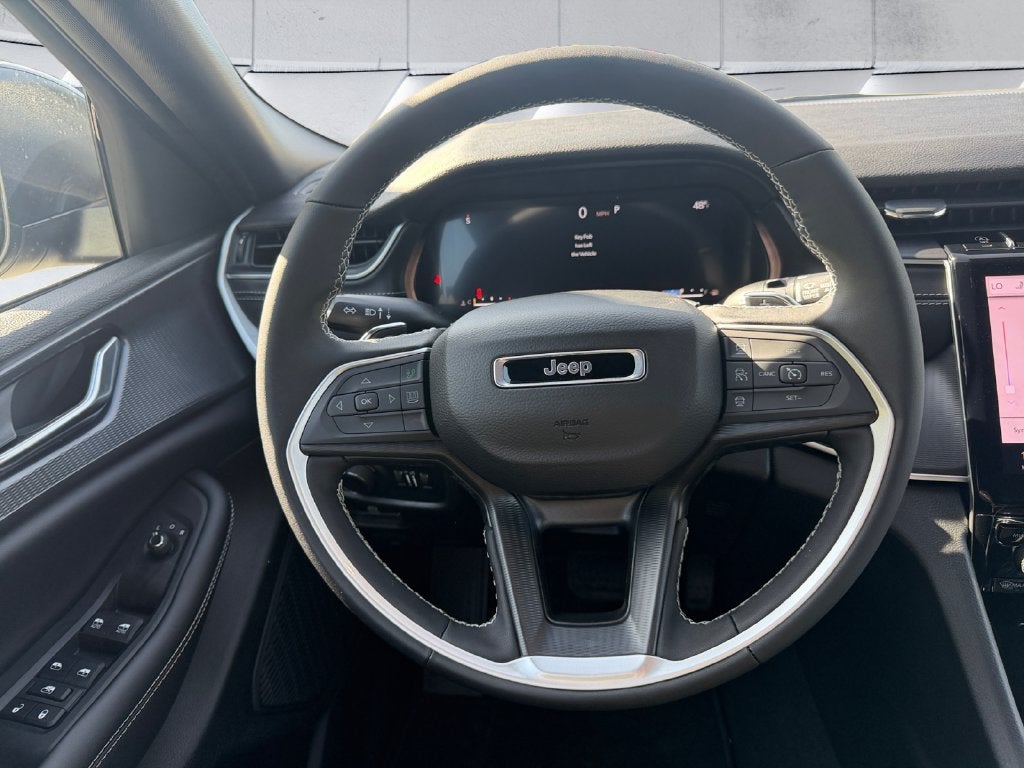 2027 Jeep Grand Cherokee Laredo X