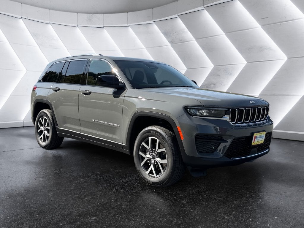 2027 Jeep Grand Cherokee Laredo X