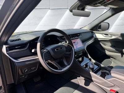2027 Jeep Grand Cherokee Laredo X