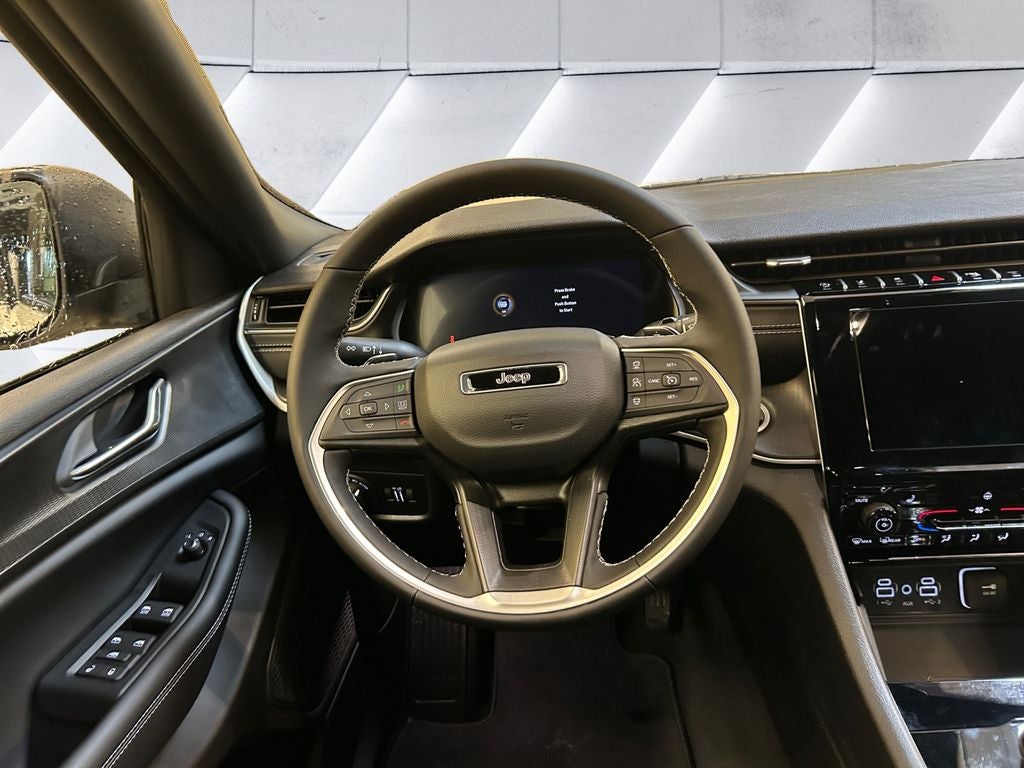 2025 Jeep Grand Cherokee Laredo X