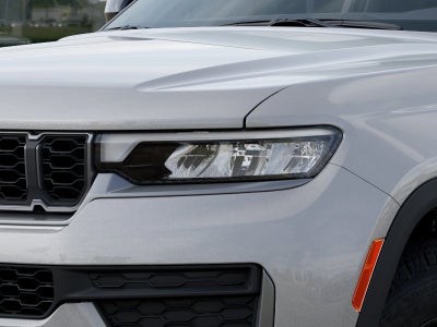 2026 Jeep Grand Cherokee Laredo