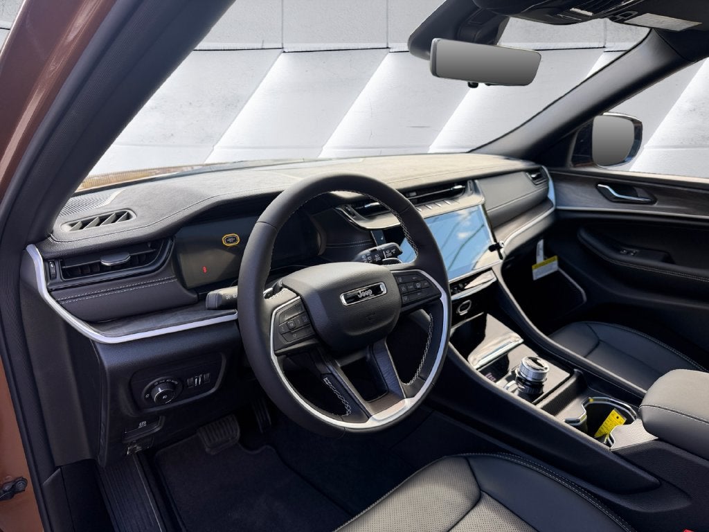2027 Jeep Grand Cherokee L Limited Reserve