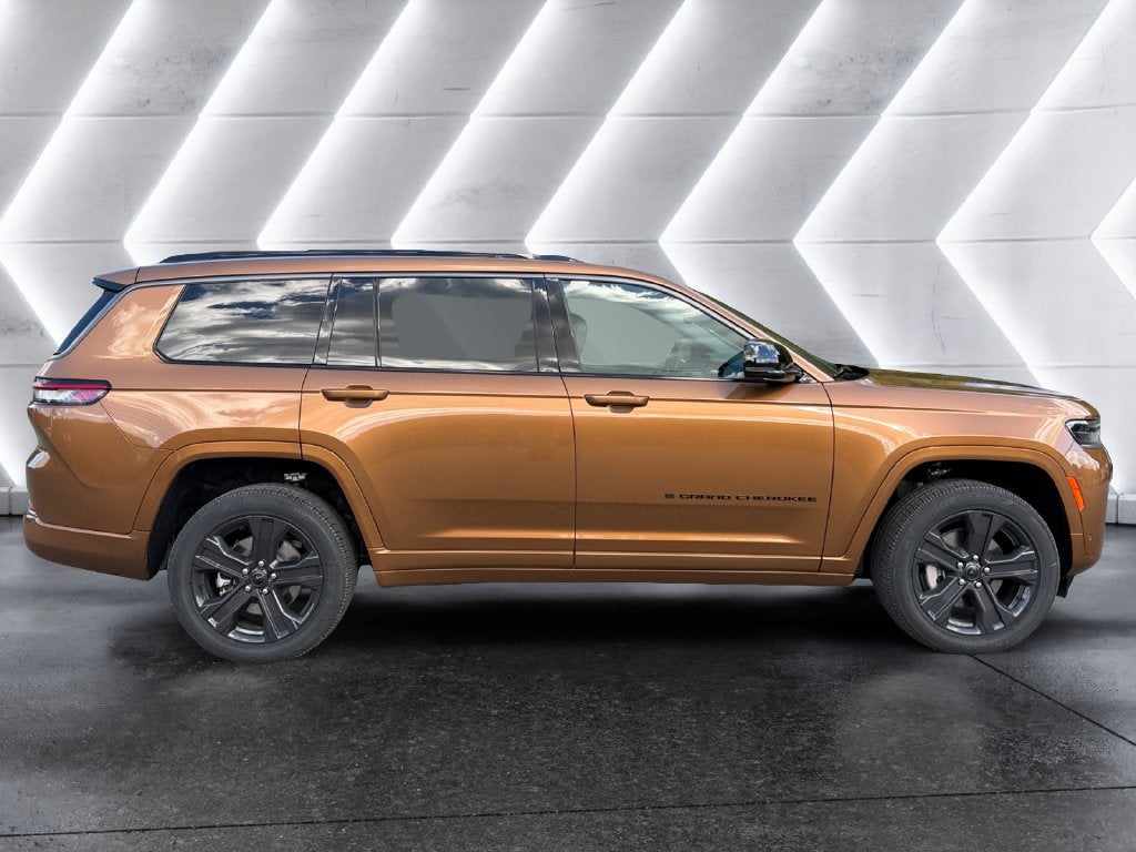 2027 Jeep Grand Cherokee L Limited Reserve
