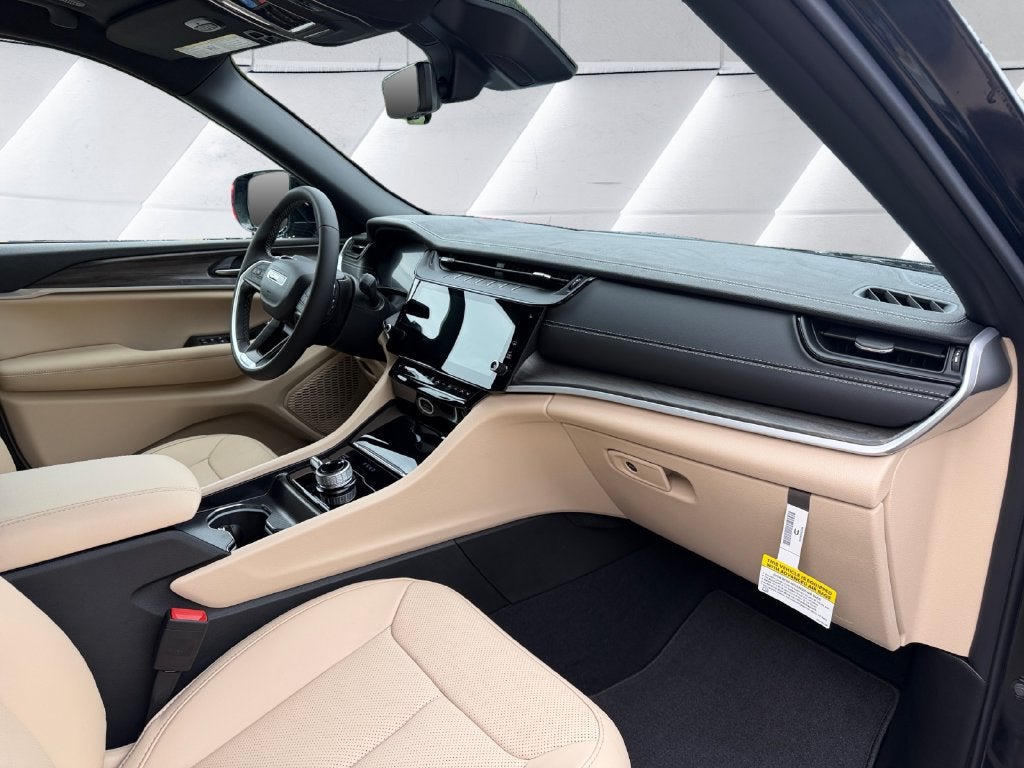 2027 Jeep Grand Cherokee L Limited
