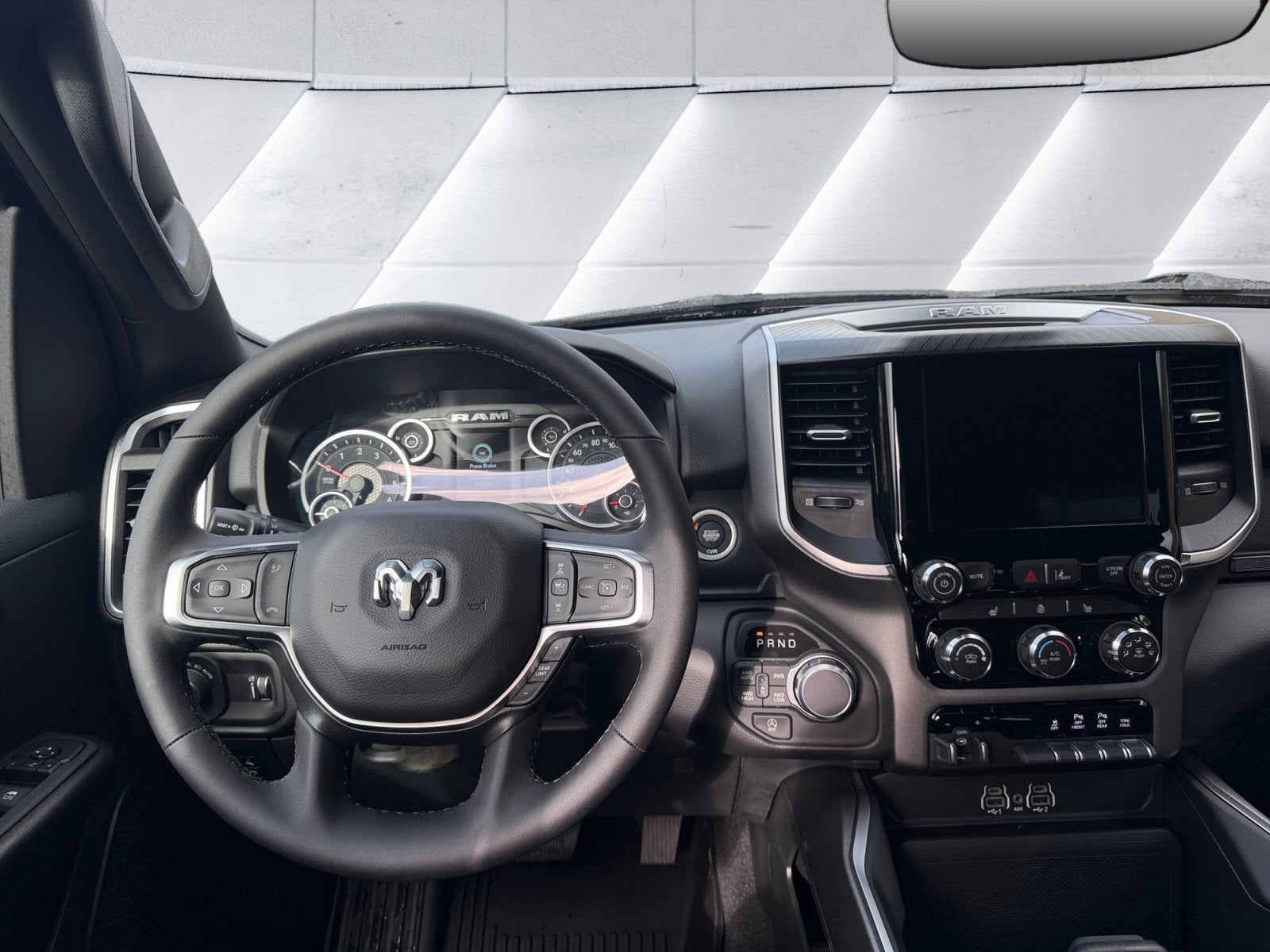 2027 RAM 1500 Big Horn/Lone Star