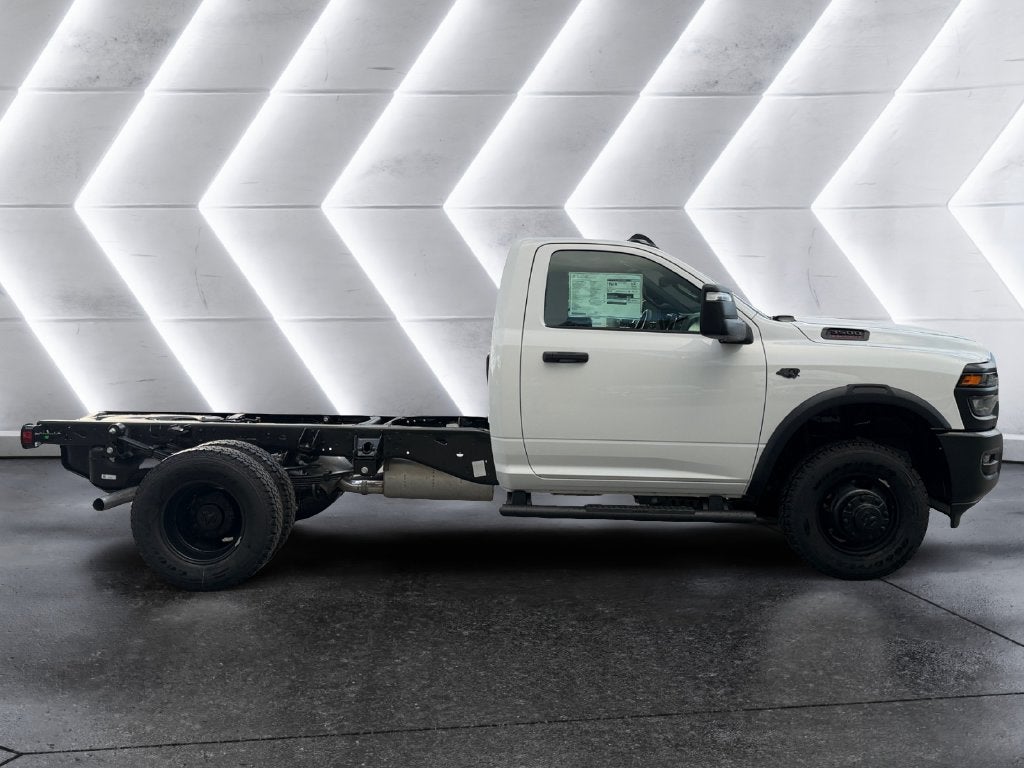 2027 RAM 3500 Chassis Cab Tradesman