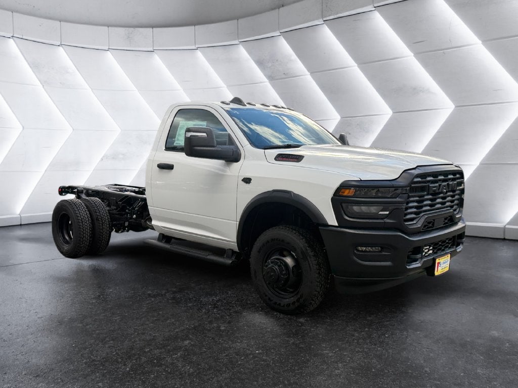 2027 RAM 3500 Chassis Cab Tradesman