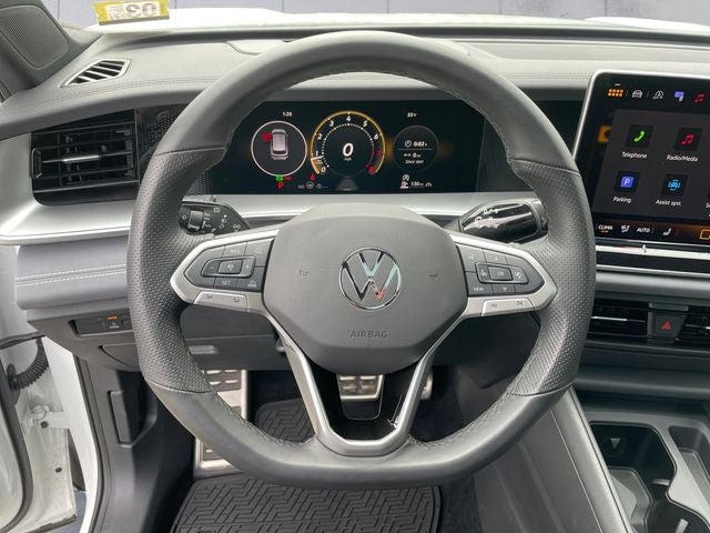 2025 Volkswagen Tiguan 2.0T SE R-Line Black