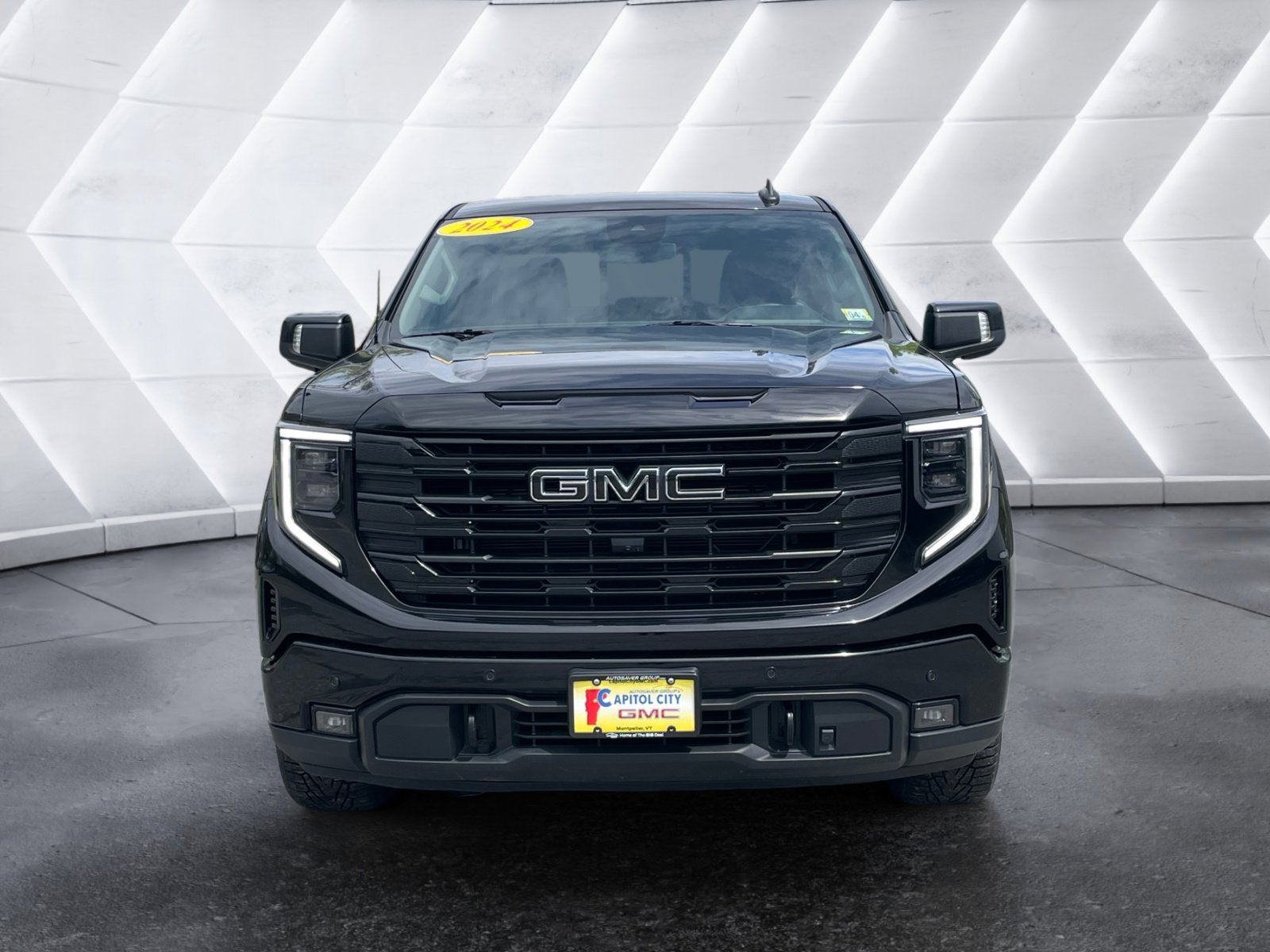 2024 GMC Sierra 1500 Elevation