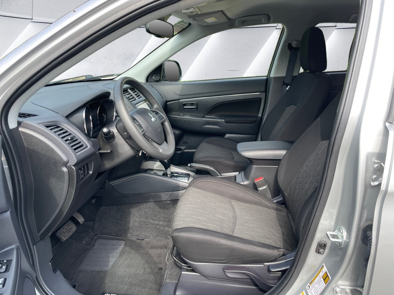 2025 Mitsubishi Outlander Sport S