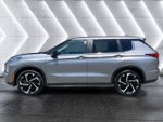 2022 Mitsubishi Outlander Base