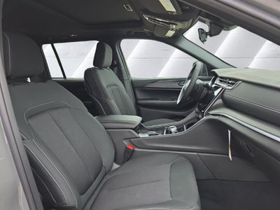 2027 Jeep Grand Cherokee Laredo X