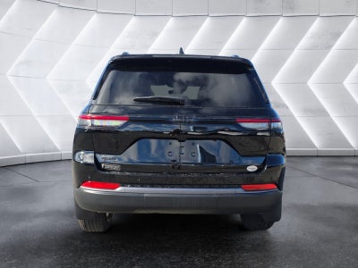 2027 Jeep Grand Cherokee Laredo Altitude