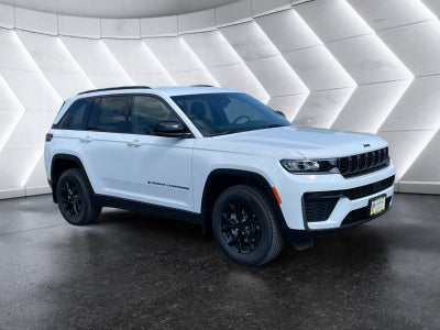 2026 Jeep Grand Cherokee Laredo Altitude