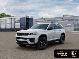 2026 Jeep Grand Cherokee Laredo Altitude