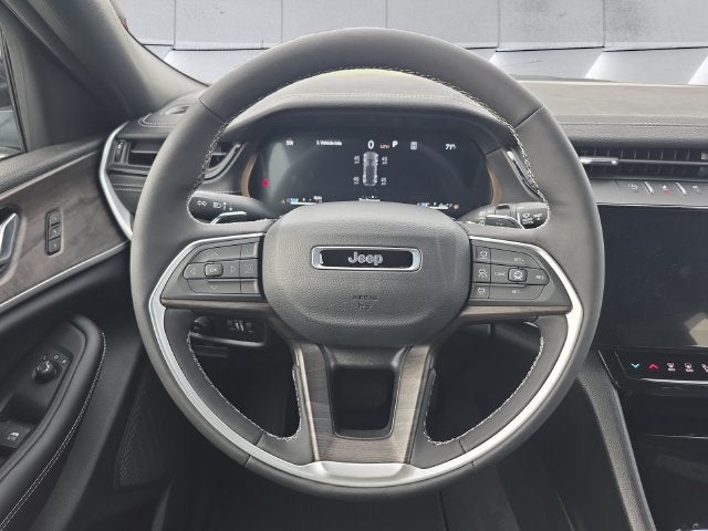 2027 Jeep Grand Cherokee Limited Reserve