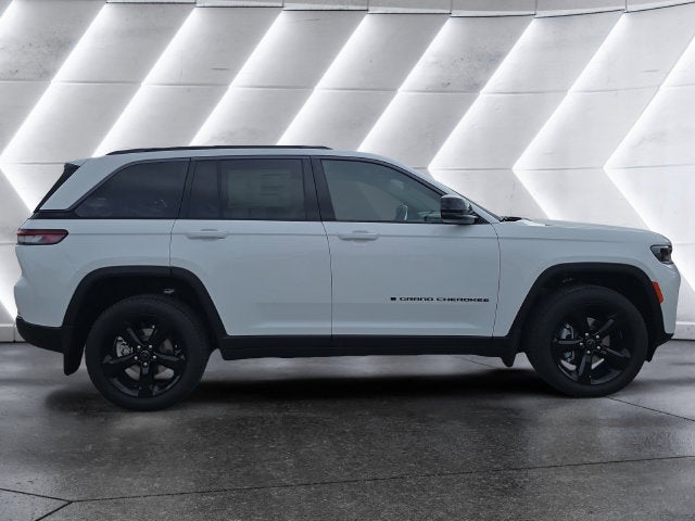 2027 Jeep Grand Cherokee Limited Reserve
