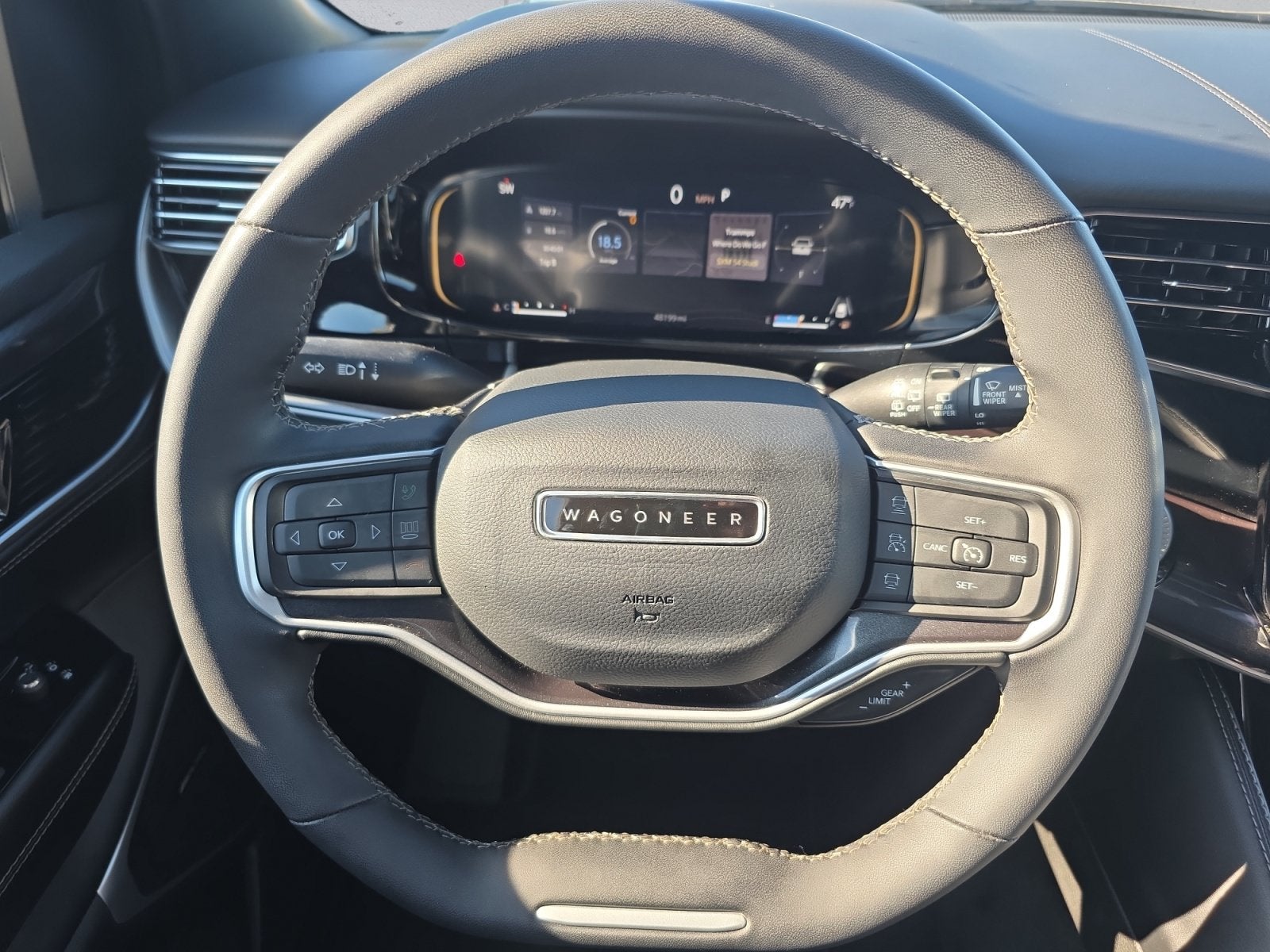 2023 Jeep Wagoneer Base