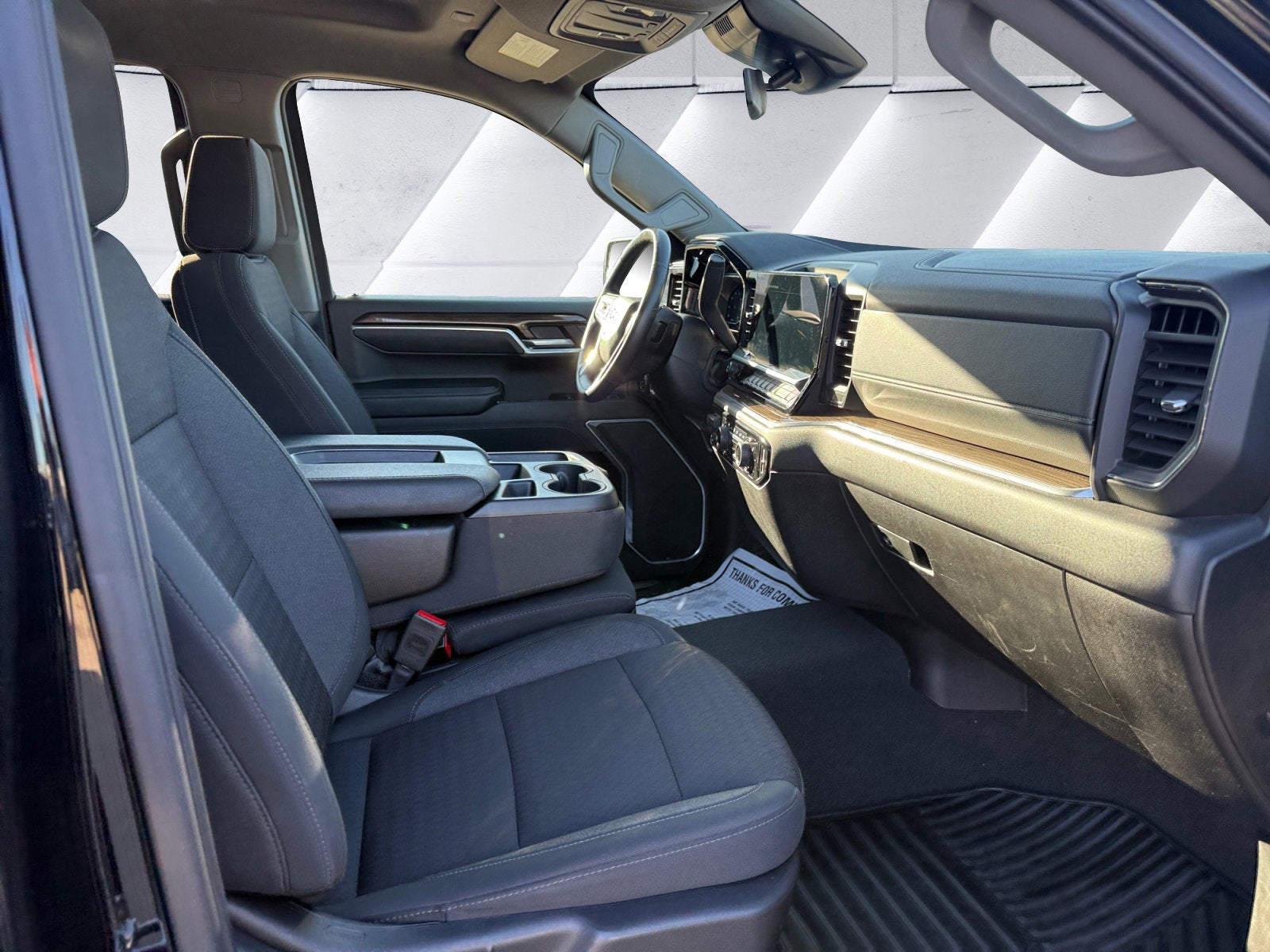 2025 Chevrolet Silverado 1500 LT LT1