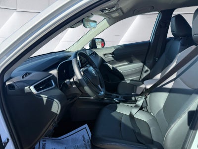 2025 Toyota Corolla Cross XLE