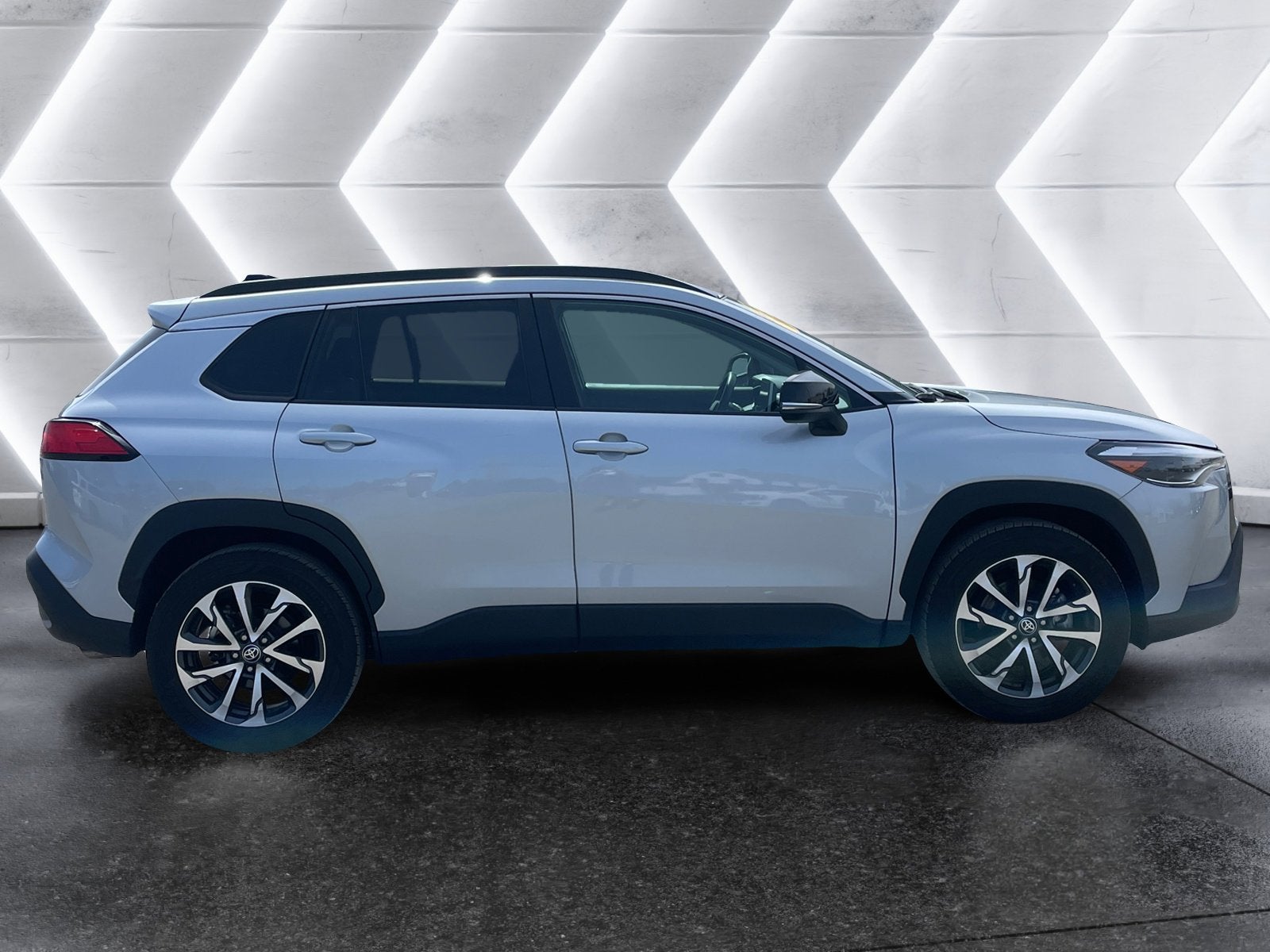 2025 Toyota Corolla Cross XLE