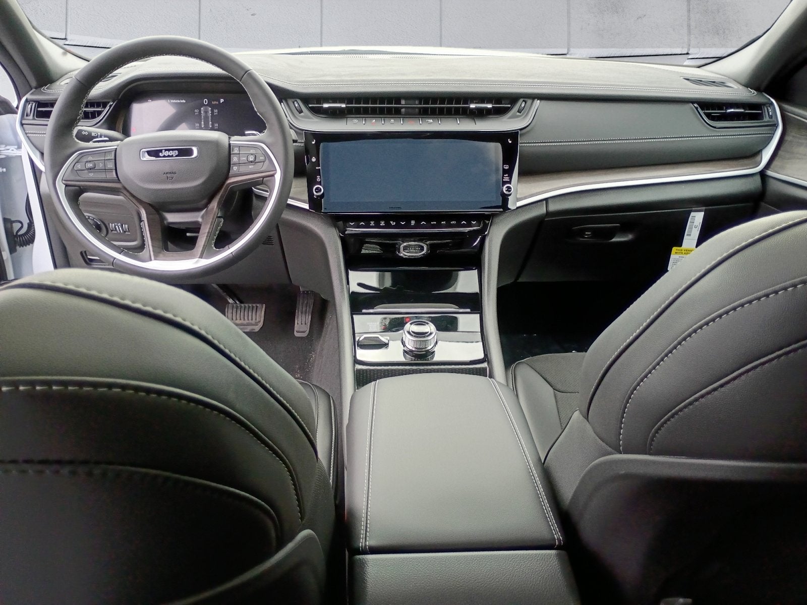 2027 Jeep Grand Cherokee Altitude