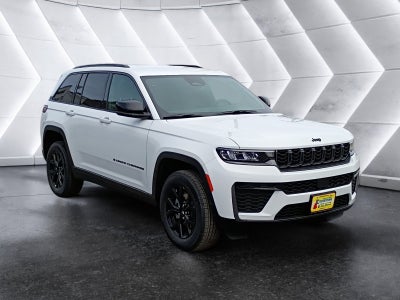 2026 Jeep Grand Cherokee Laredo