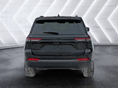 2026 Jeep Grand Cherokee Laredo