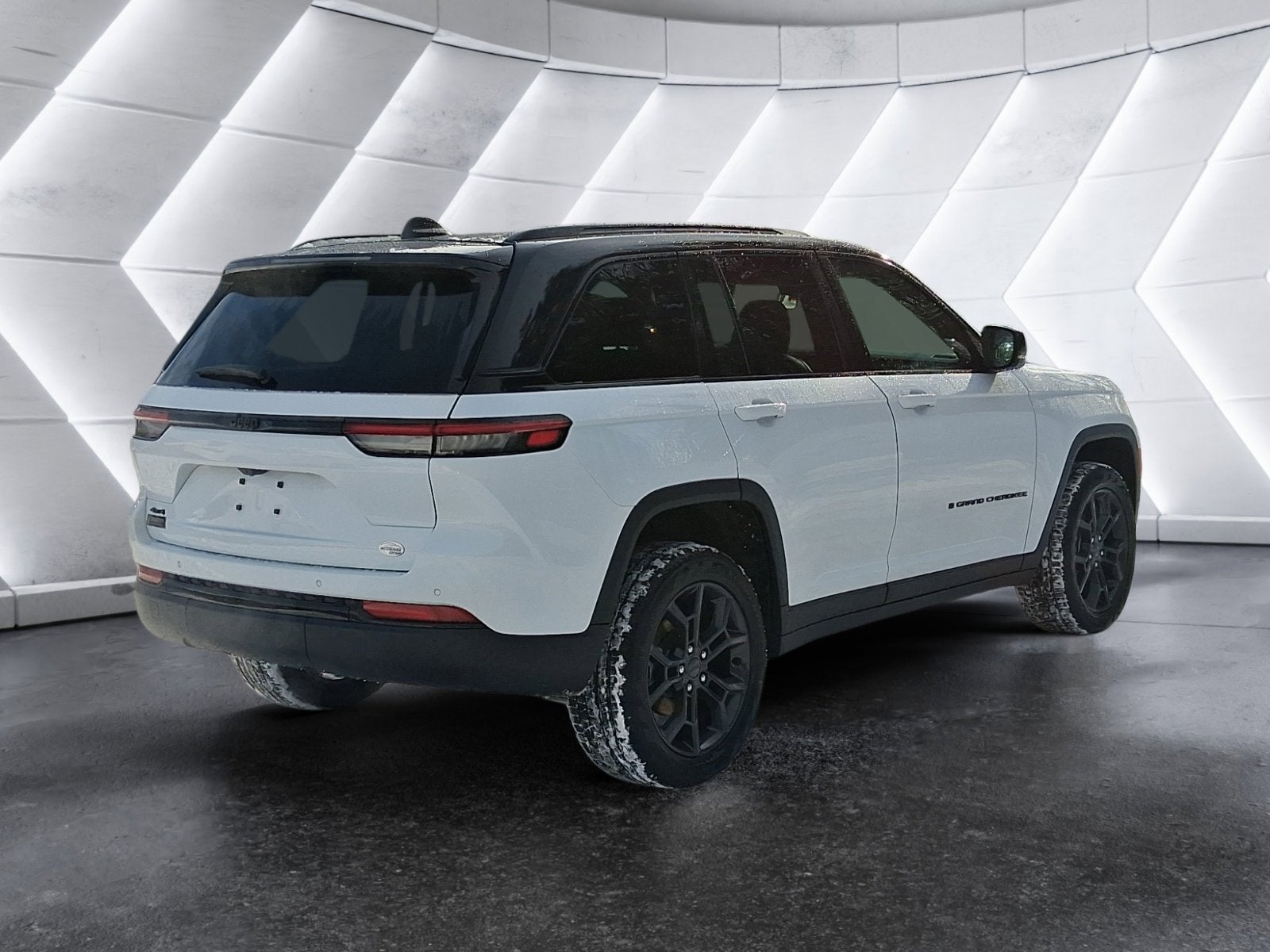 2025 Jeep Grand Cherokee Limited BLACKOUT