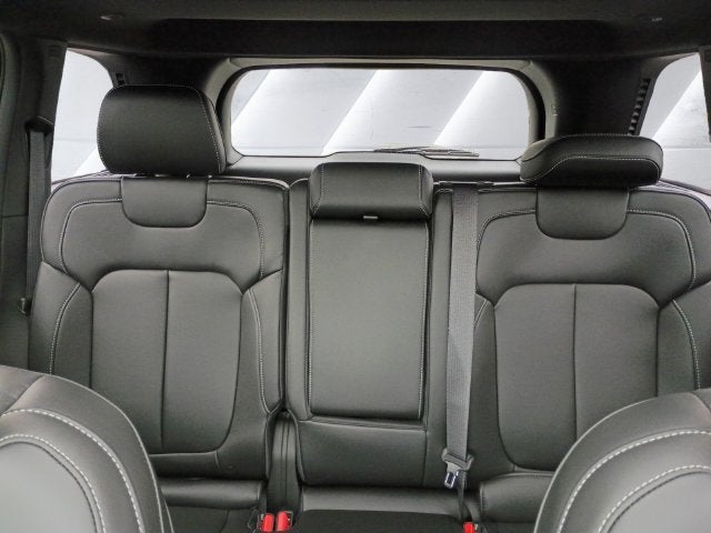 2027 Jeep Grand Cherokee Limited ALTITUDE