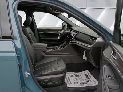 2027 Jeep Grand Cherokee Limited ALTITUDE
