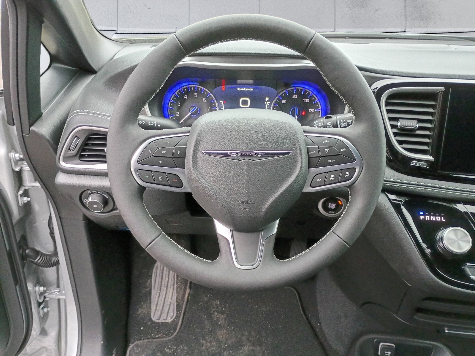 2026 Chrysler Pacifica Select AWD