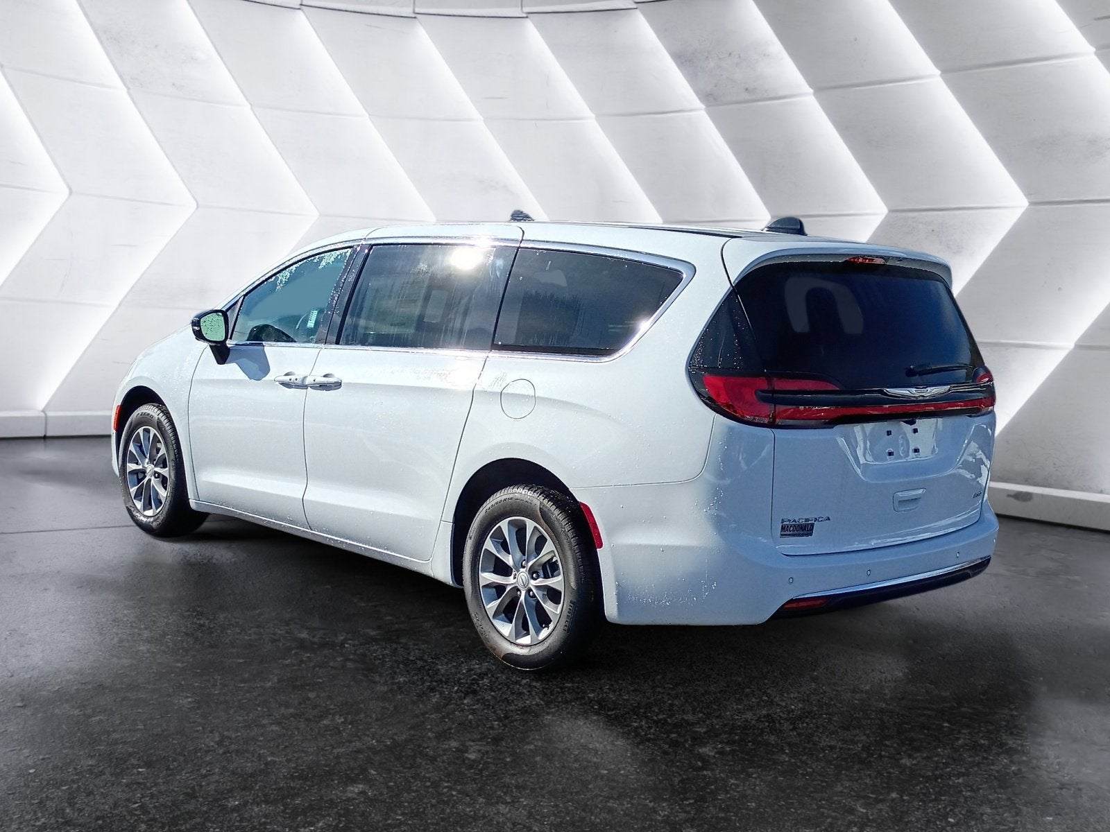 2026 Chrysler Pacifica Select AWD