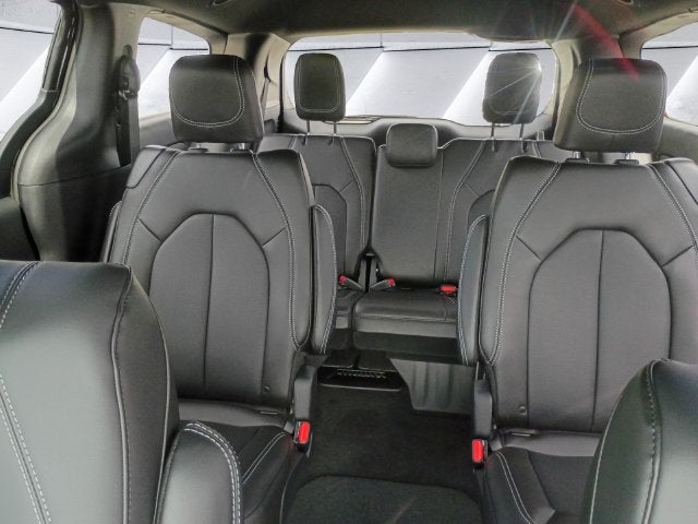 2027 Chrysler Pacifica Select AWD