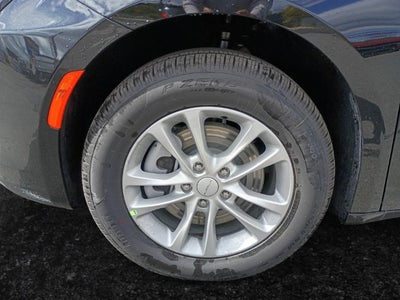 2027 Chrysler Pacifica Select AWD