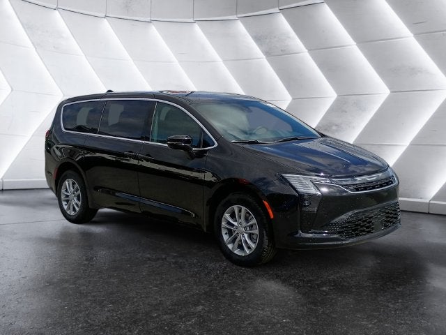 2027 Chrysler Pacifica Select AWD