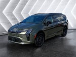 2027 Chrysler Pacifica Limited AWD S