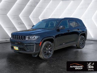2026 Jeep Grand Cherokee Laredo Altitude